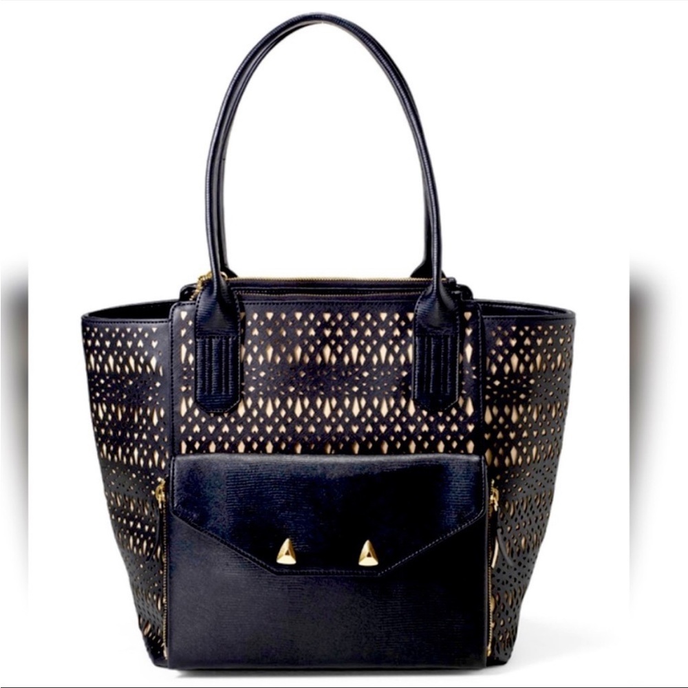 𝅺Stella & Dot The Shift Tote Black & Beige Eyelet Bag & Clutch